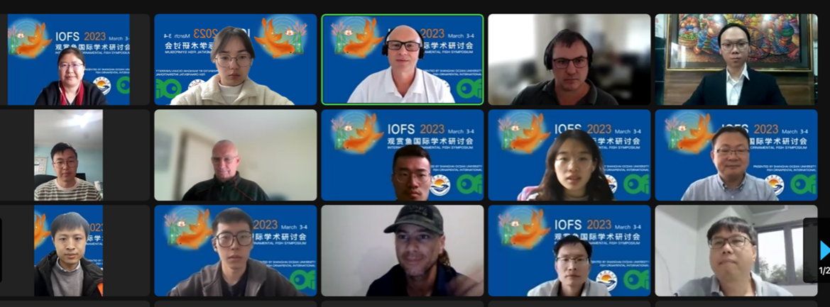 许多人的照片

描述已自动生成